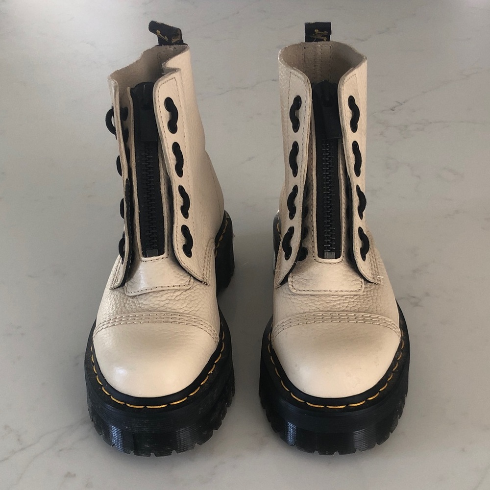Dr. Martens Cream Leather Lace-Up Platform Boots with Black Sole/NEW